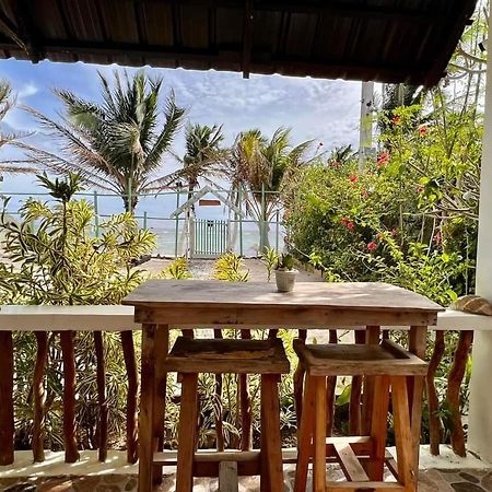 Happy'S Homestay Manoc-Manoc Exterior photo