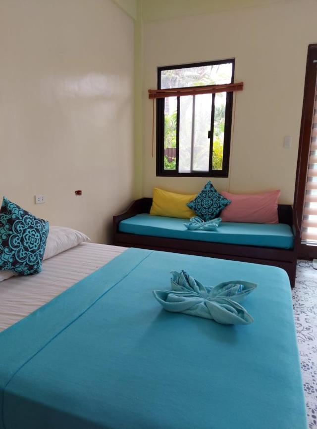 Happy'S Homestay Manoc-Manoc Exterior photo