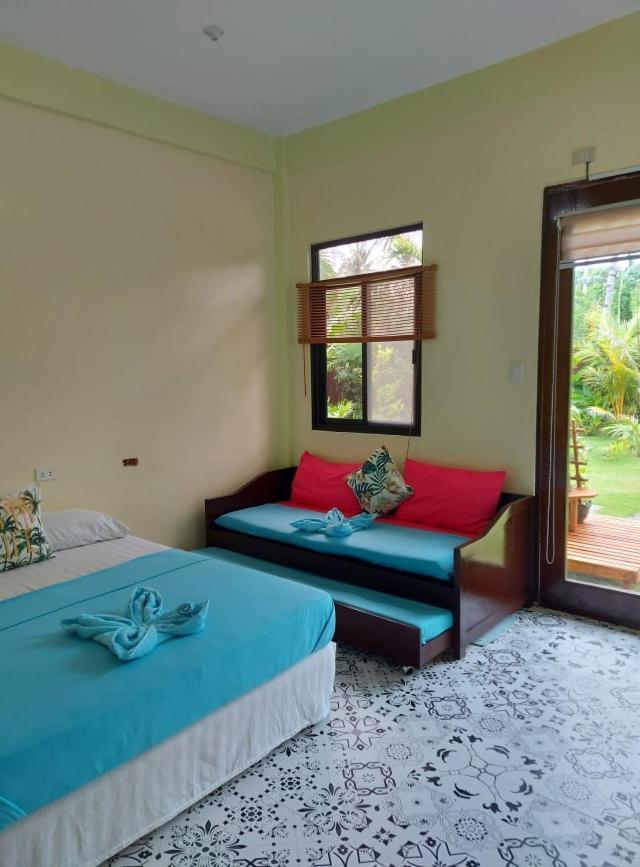 Happy'S Homestay Manoc-Manoc Exterior photo
