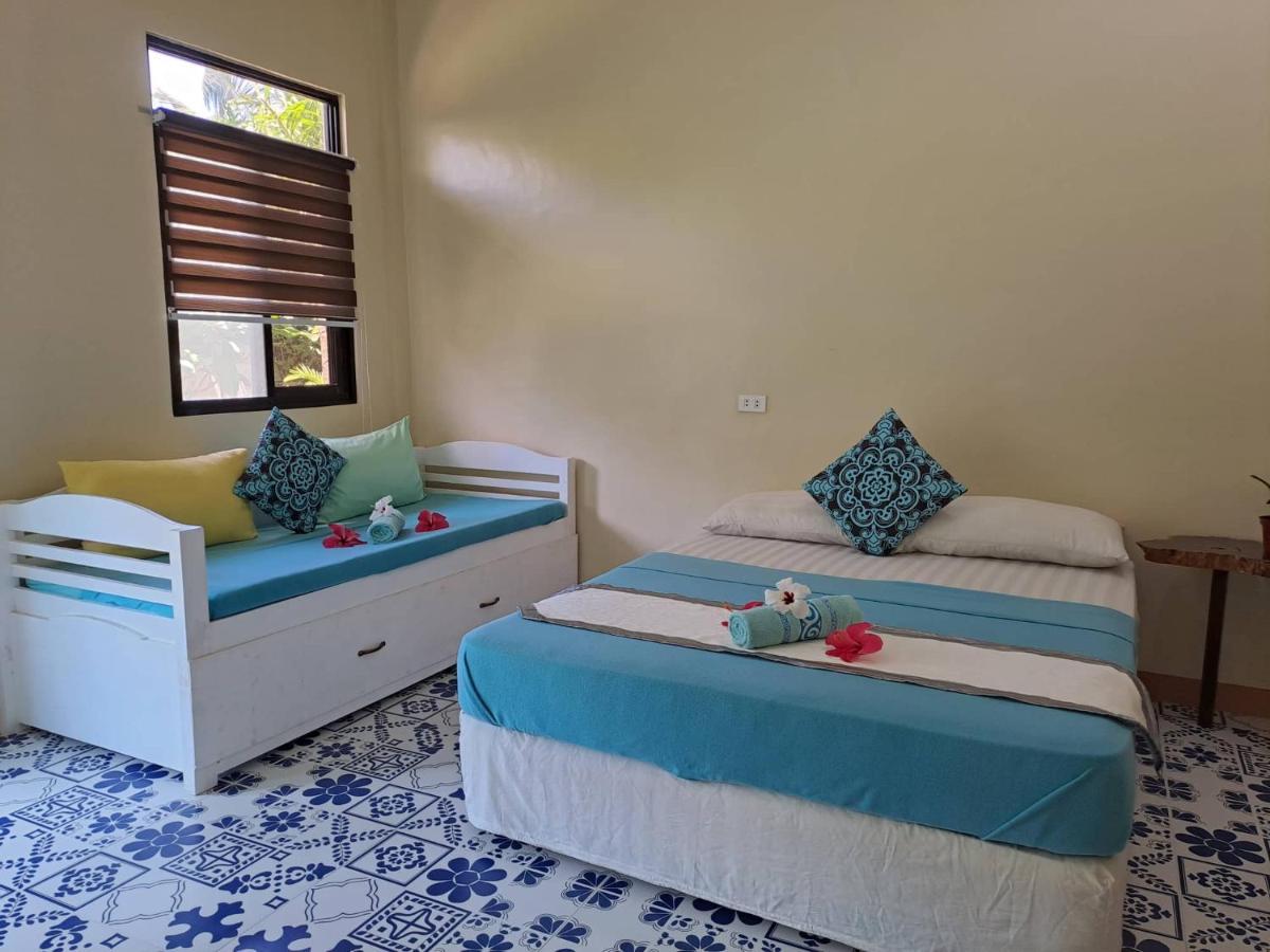 Happy'S Homestay Manoc-Manoc Exterior photo