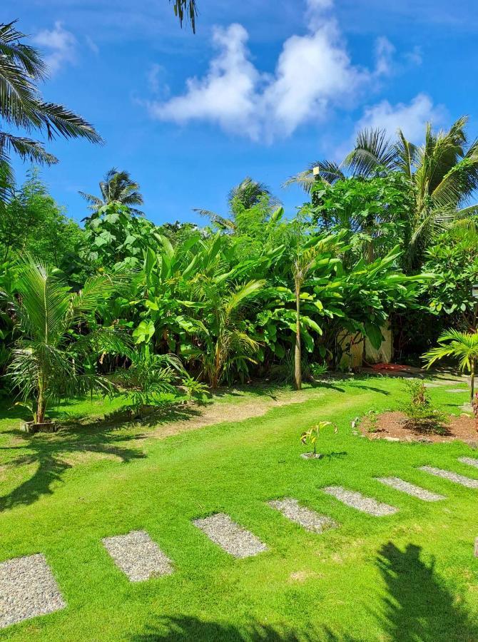 Happy'S Homestay Manoc-Manoc Exterior photo