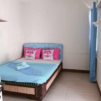 Happy'S Homestay Manoc-Manoc Exterior photo