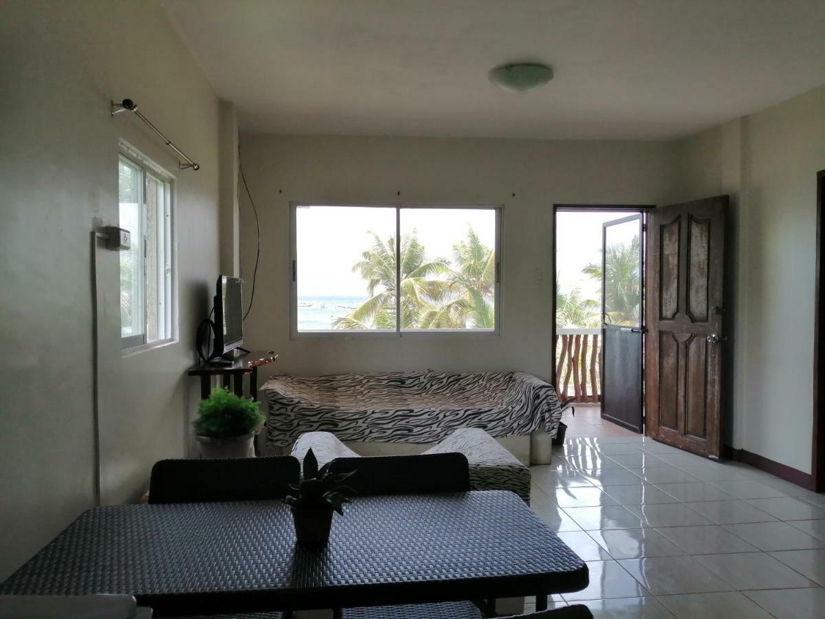 Happy'S Homestay Manoc-Manoc Exterior photo